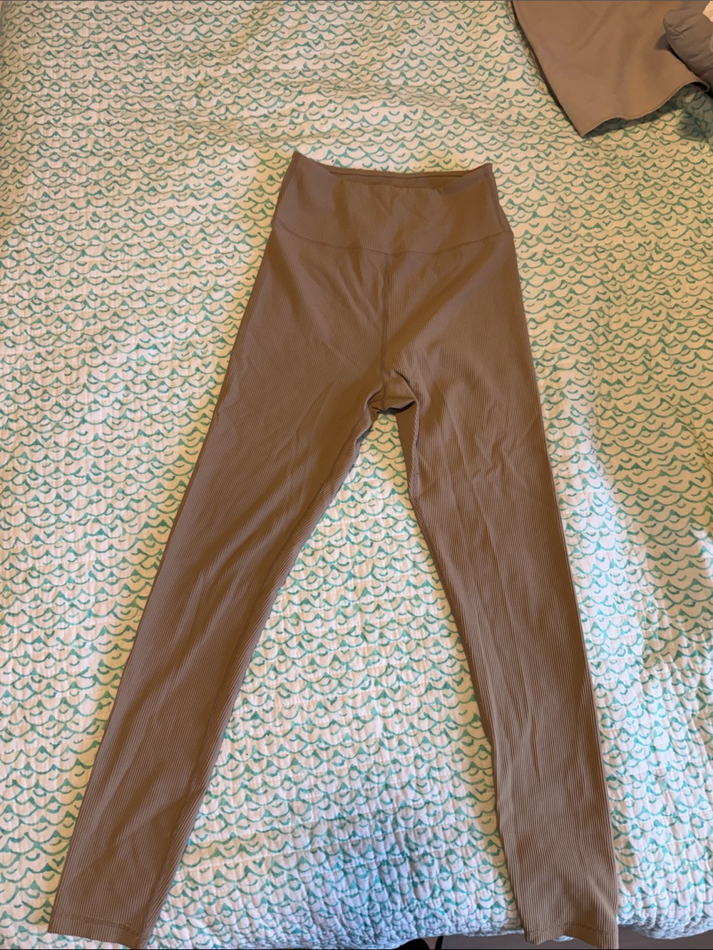 PrettyLittleThing Ribbed High-Waist Leggings - Brown